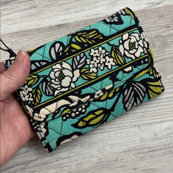 Vera Bradley Teal Blue Green Floral Trifold Wallet Snap Closure AUTHENTIC - Picture 4 of 10